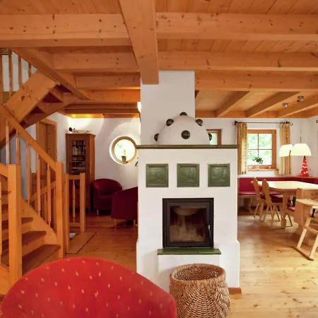 Quiet Chalet With Sauna In Koenigsleiten Chalet