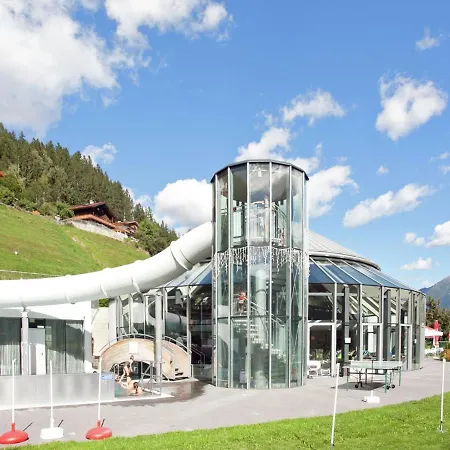 Quiet Chalet With Sauna In Koenigsleiten Chalet Wald im Pinzgau